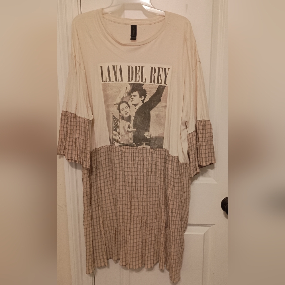 Lana Del Rey Graphic Beige and Brown Dress